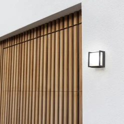 Buitenlamp LED wand vierkant donker grijs IP54></noscript>Straluma Online