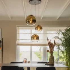 Hanglamp 3-lichts rond zwart met goud gradient glas></noscript>Straluma