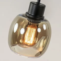 Klassieke 2-lichts tafellamp zwart met smoke glas></noscript>Straluma New