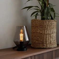 Kleine tafellamp zwart met smoke glas></noscript>Straluma Clearance