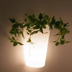 Kunststof buitenlamp wit IP54></noscript>Straluma Hot