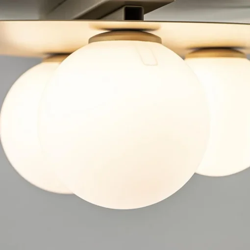 3-Lichts plafondlamp mat goud met witte bollen>Straluma