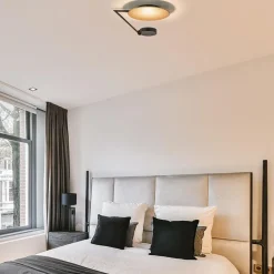 Mat zwarte LED plafondlamp met goud></noscript>Straluma Outlet