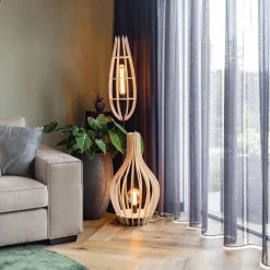 Mat zwarte vloerlamp met houten kap naturel></noscript>Straluma Hot
