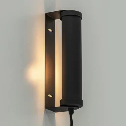 Mat zwarte wandlamp met snoer><noscript><img width=