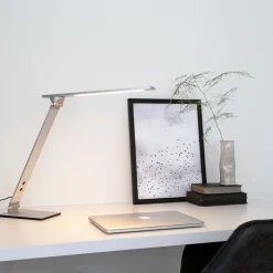 Moderne LED bureaulamp geborsteld staal verstelbaar></noscript>Straluma Online