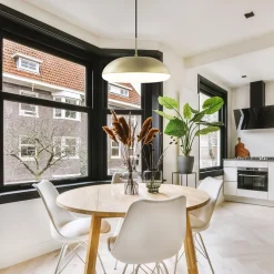 Ronde koepel hanglamp goud met witte kap></noscript>Straluma New