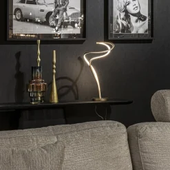 Sierlijke LED tafellamp goud dimbaar></noscript>Straluma New