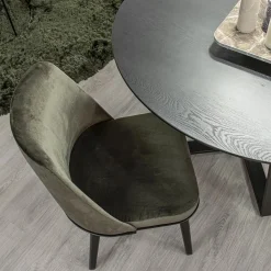 Stoffen eetkamerstoel groen met zwarte houten poot></noscript>Straluma New