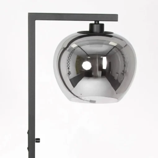 Strakke vloerlamp zwart met smoke glazen kap>Straluma Online