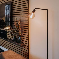 Vloerlamp Tube zwart basic met verstelbare pendel></noscript>Straluma Best