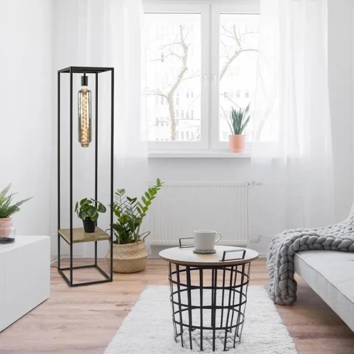 Vloerlamp zwart frame met houten plank>Straluma