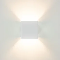 Wandlamp Stretto kubus wit></noscript>Straluma Outlet