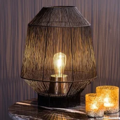 Zwart metalen tafellamp Vitora met brons></noscript>Straluma Clearance