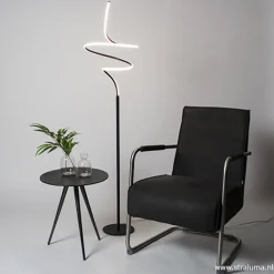 Zwarte krul vloerlamp LED dimbaar></noscript>Straluma Online
