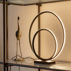 Zwarte LED tafellamp met touchdimmer></noscript>Straluma New