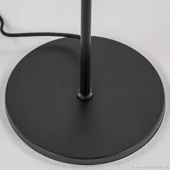 Zwarte vloerlamp met smoke glazen kap></noscript>Straluma Clearance