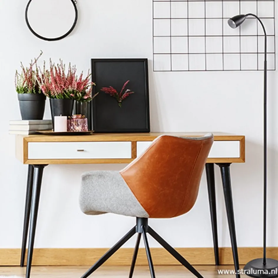 Zwarte vloer/leeslamp touch dimbaar>Straluma New